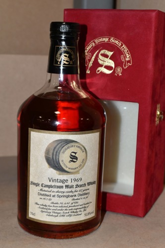 Sold for £1,000: Signatory Vintage 1969 Single Campbeltown Malt.