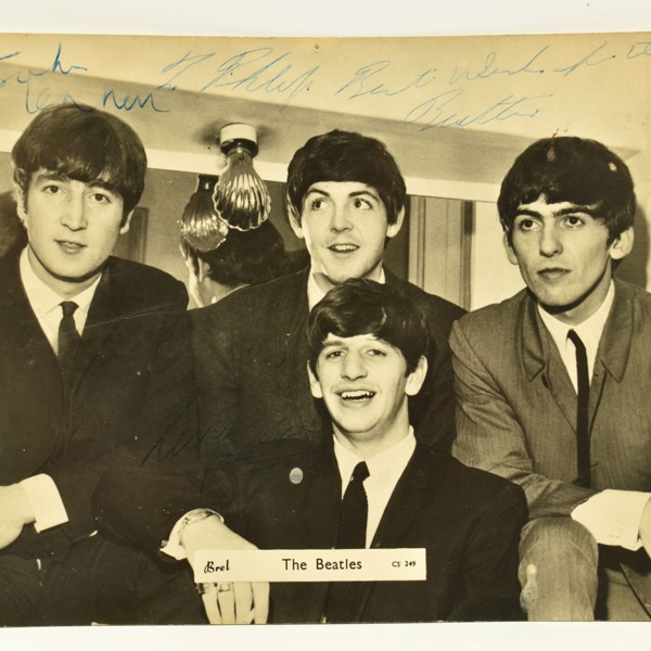 Beatles Autographs From 1963 Sold £1,900