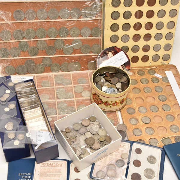 Collection Of World Silver Coinage Sold £680