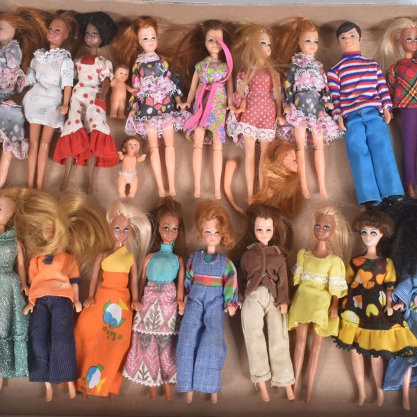 Palitoy Pippa And Friends Dolls Sold £900
