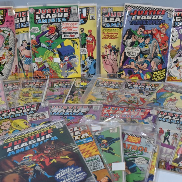 Box Of Justice League DC Comics Sold £700