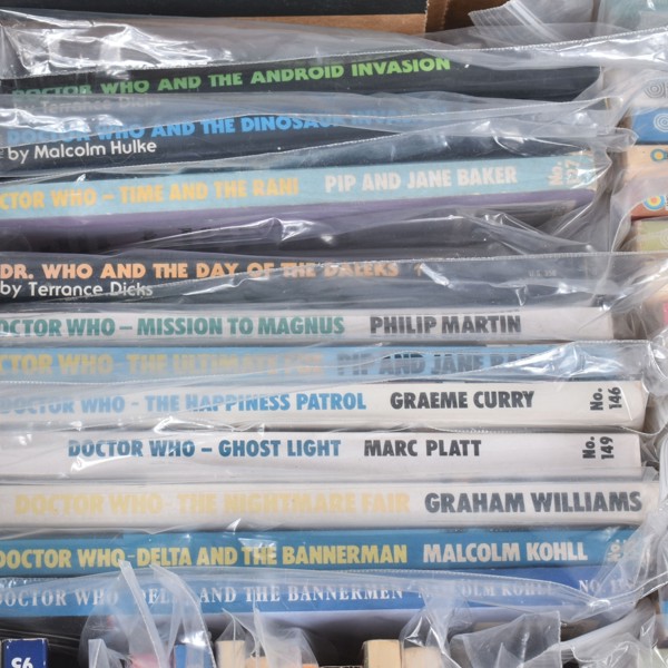 Target And Pinnacle Fiction Doctor Who Books Sold £360