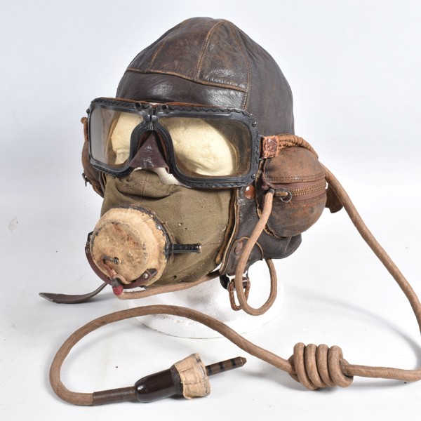 WW2 Leather Flying Helmet Sgt Clive Alan Gillions Dale NZ Sold £5,800