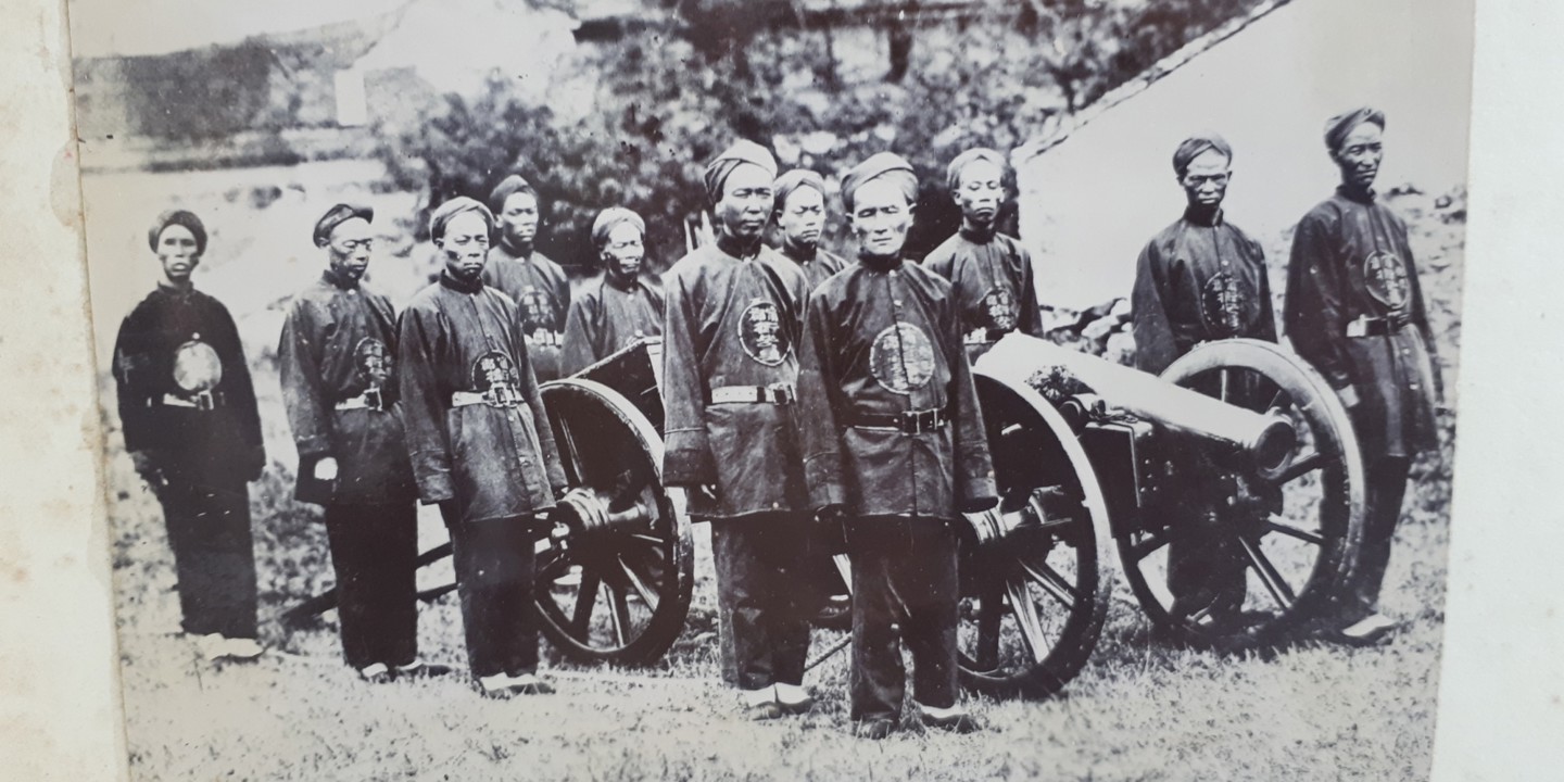 Chinese Soldiers With Field Guns