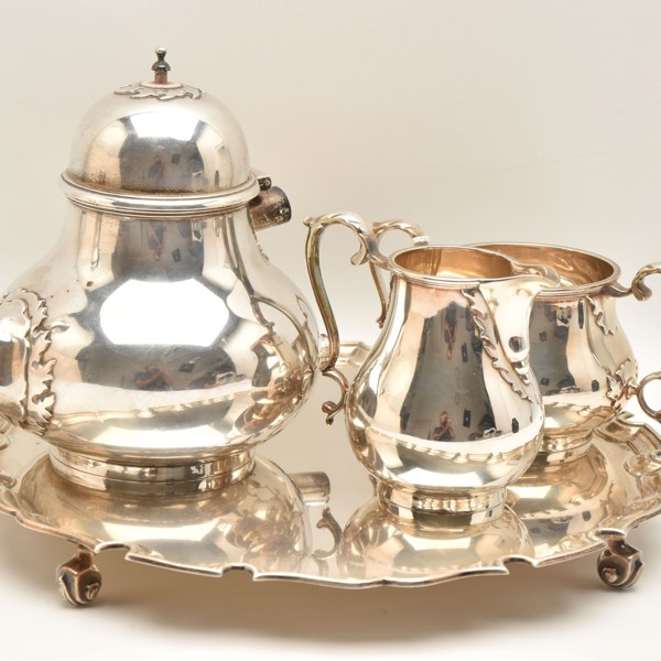 Elizabeth II silver tea set sold £1,900.jpg
