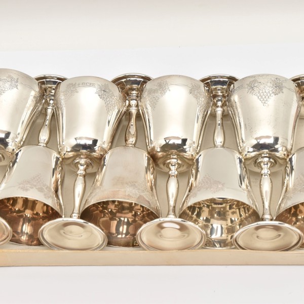 Elizabeth II Set Of Eight Silver Goblets Sold £1,400