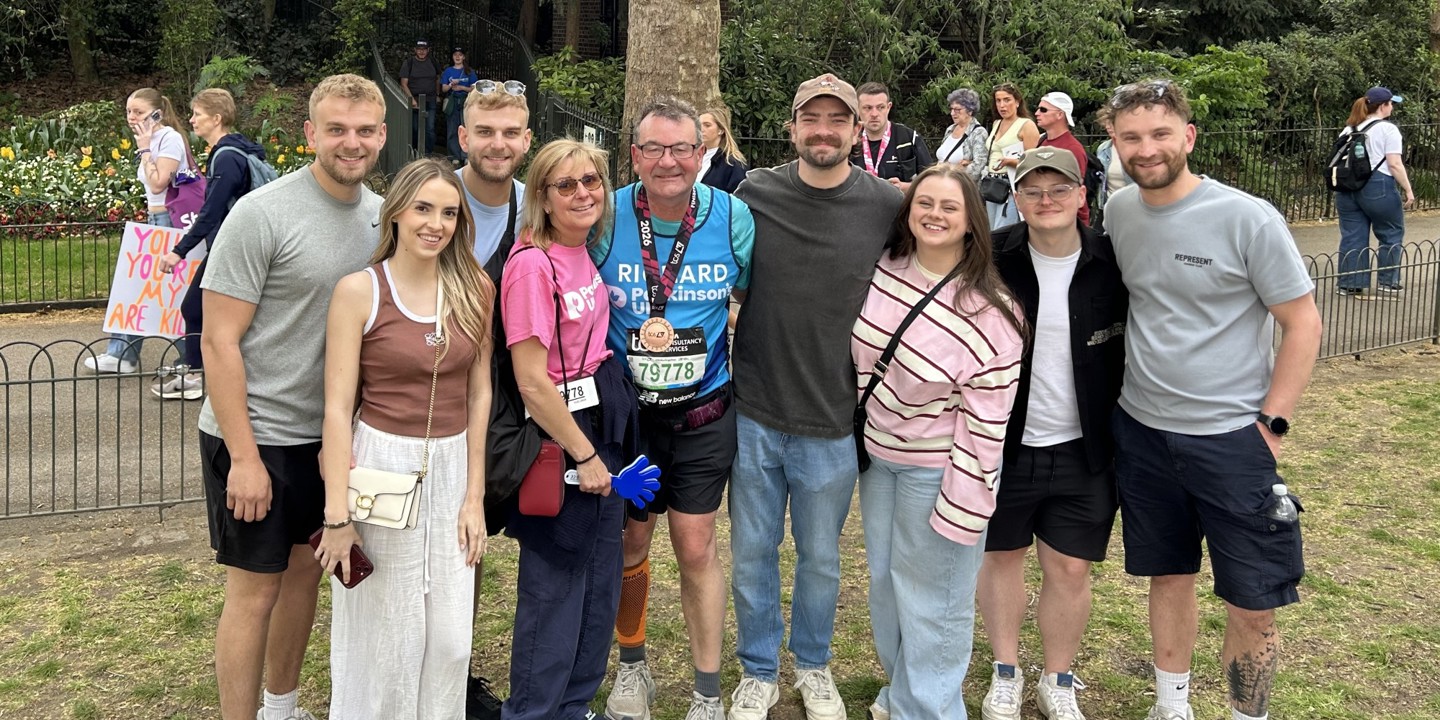 Web Richard Winterton 2026 London Marathon Finish With Family 2