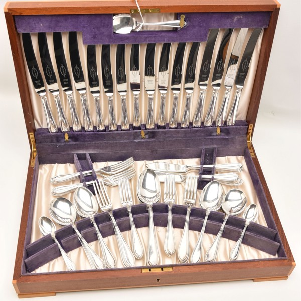 Canteen Of Silver Cutlery Viner's Ltd Sheffield Sold £2,800