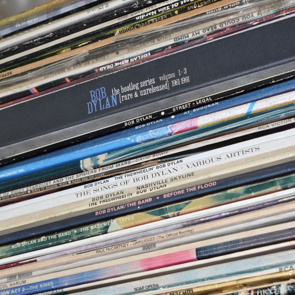 Collection Of 100 Vinyl Records Sold £640