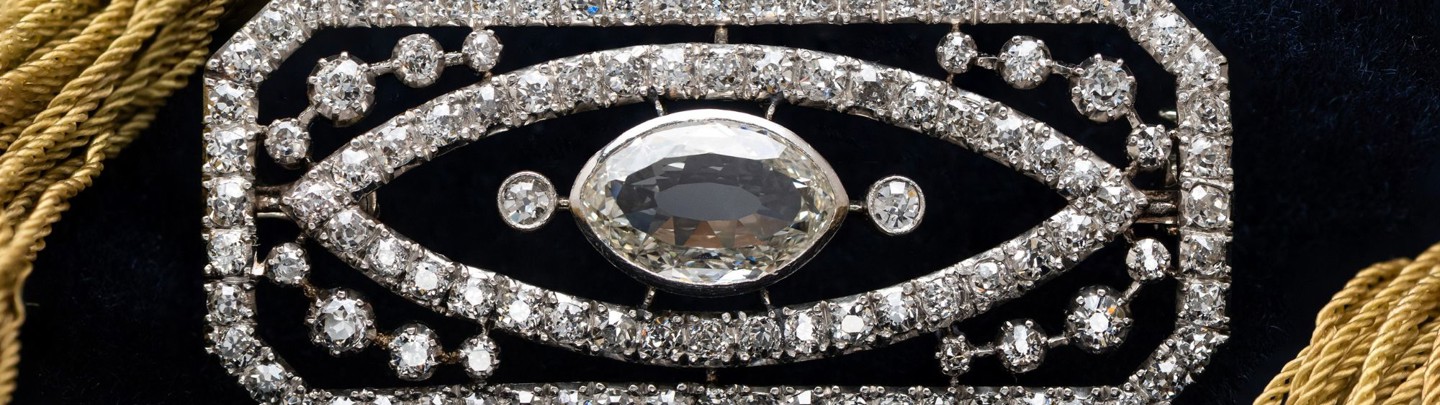 Jewellery Page Banner Diamond Brooch Sold £2,300