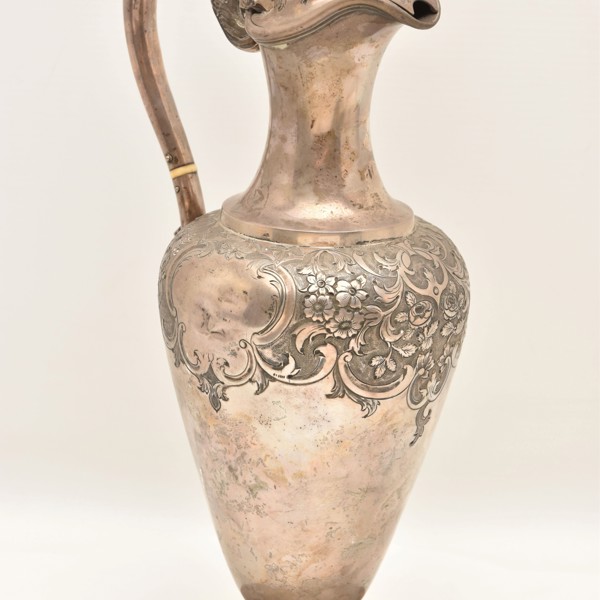 William IV silver water jug sold £750.jpg