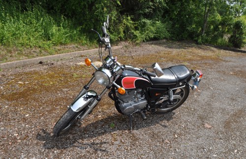 Lot 2: 1978 Yamaha SR500.