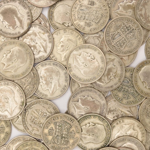 Quantity of King George V and George VI circulated half crowns post-1920 pre-1947 sold £1,100.jpg