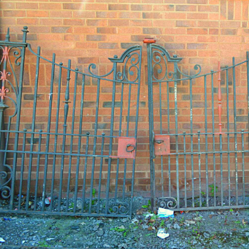 Cast Iron Gates Sold £2,600