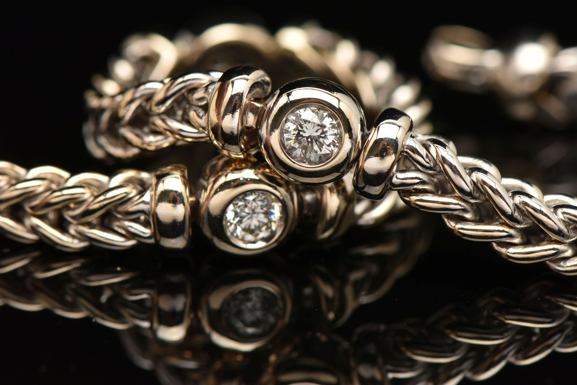 18Ct White Gold Diamond Set Wheat Link Chain Bracelet Sold £2,140 (Detail)