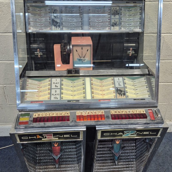 Seeburg Stereophonic 222 DH Mid Century Jukebox Sold £1,450