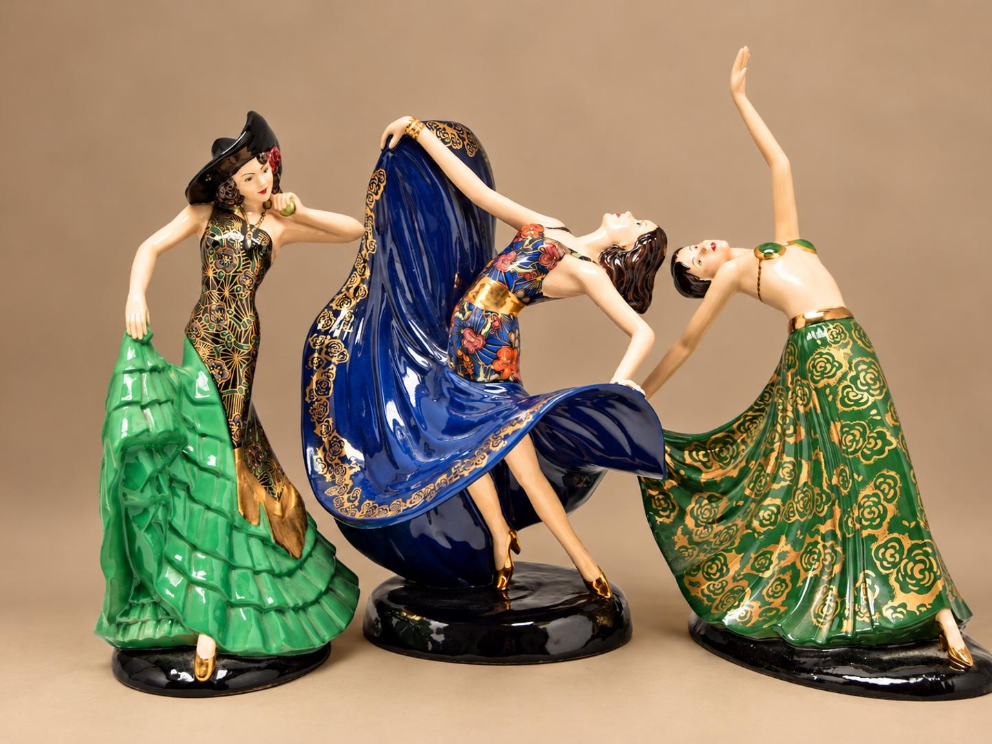 Glossy Art Deco Dancers in Porcelain.png