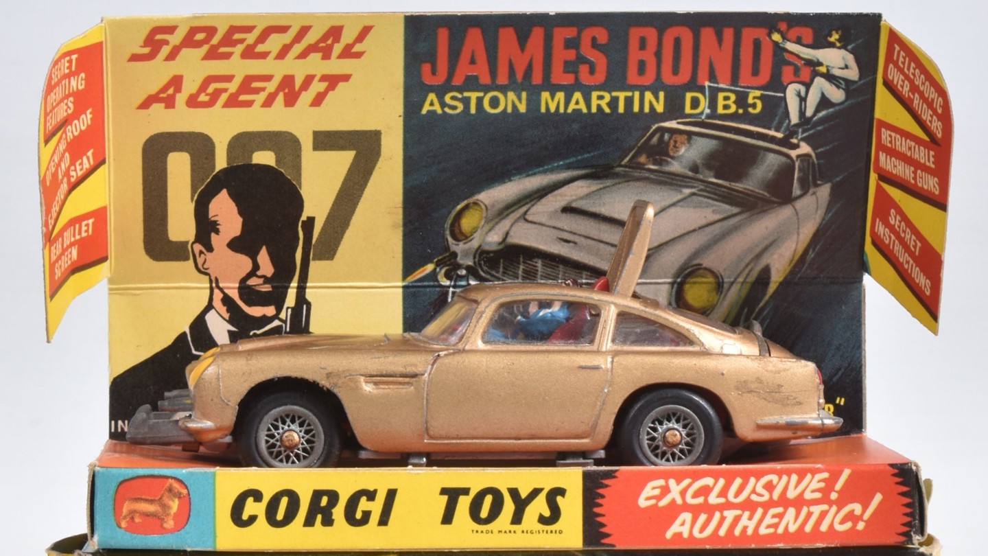 59 270526 Boxed Corgi James Bond Goldfinger Aston Martin DB5