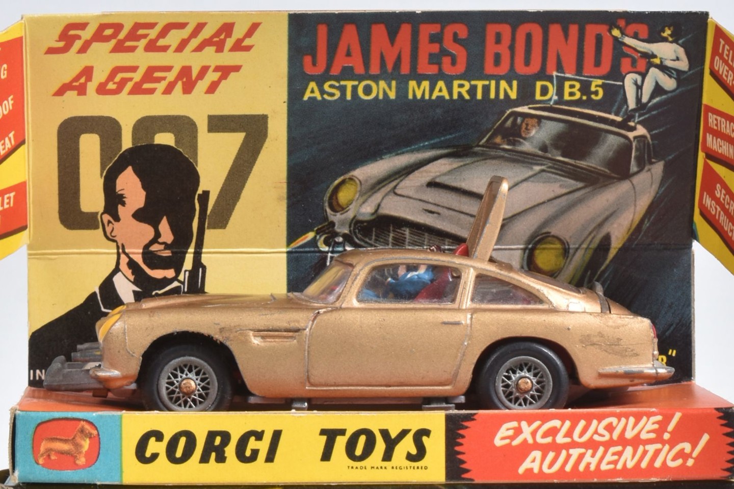 59 270526 Boxed Corgi James Bond Goldfinger Aston Martin DB5
