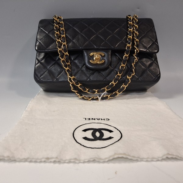Vintage Chanel medium dark navy quilted classic double flap handbag sold £1,900.jpg