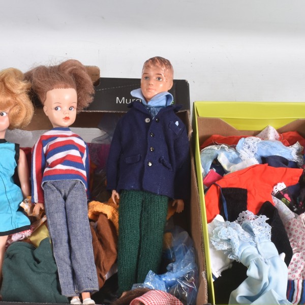 Pedigree Sindy, Patch And Paul Dolls And Accessories Sold £220