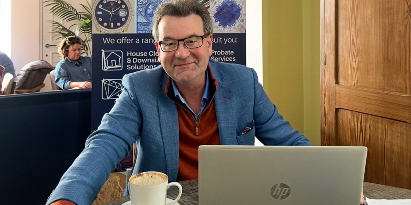 Richard Winterton Auction Cafe Web