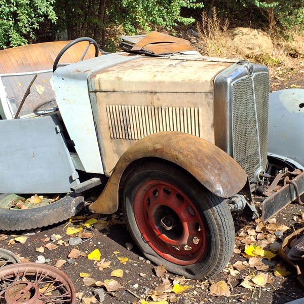 1930s Morris Minor Tourer car for restoration sold £900.jpg