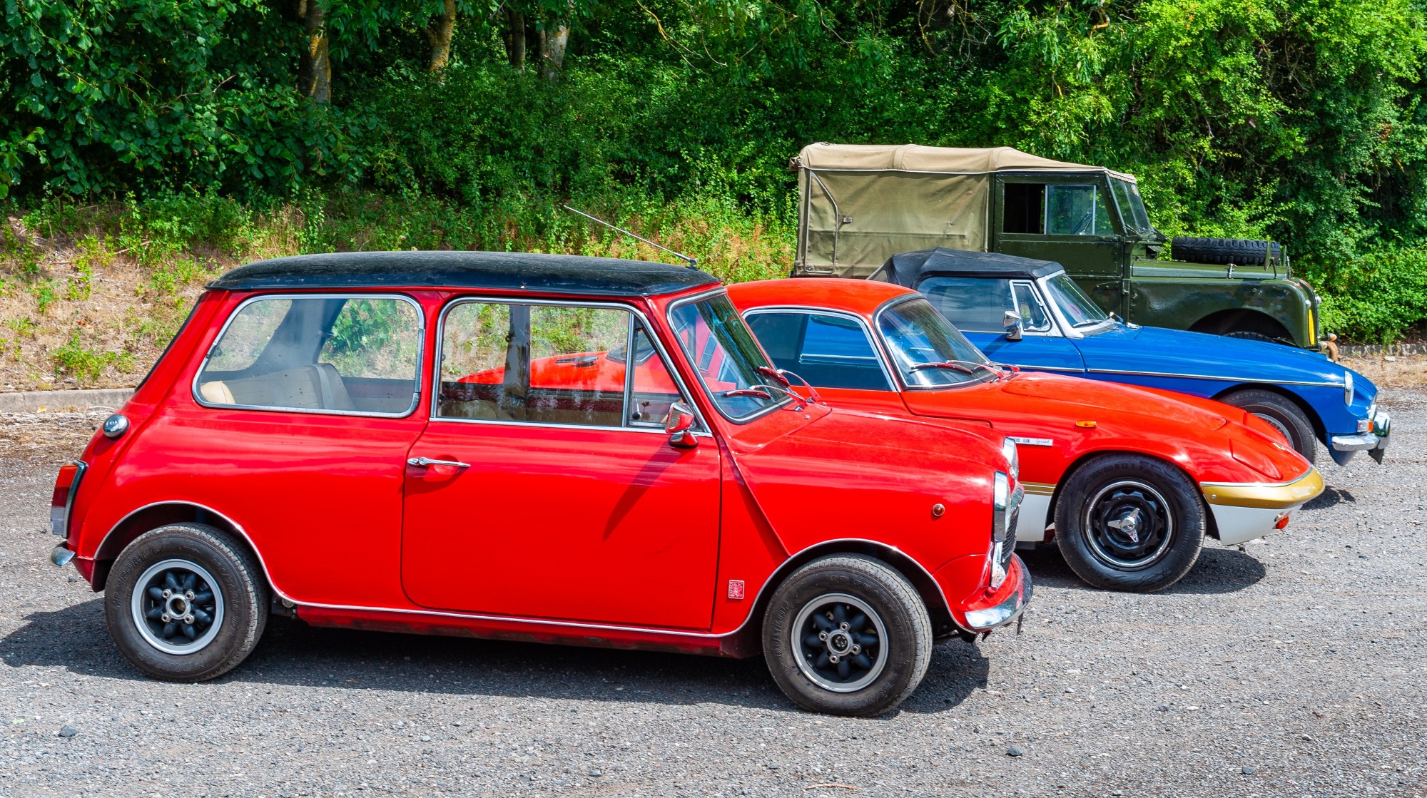 Land Rover Lotus MG B and Mini web page top.jpg