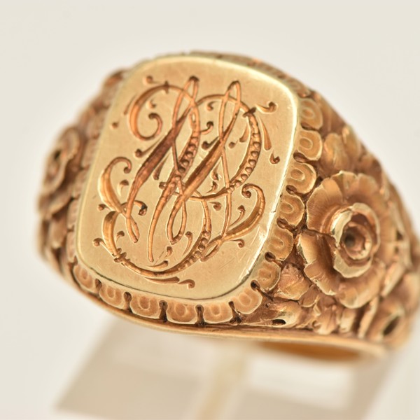 Gold signet ring £1,450.jpg