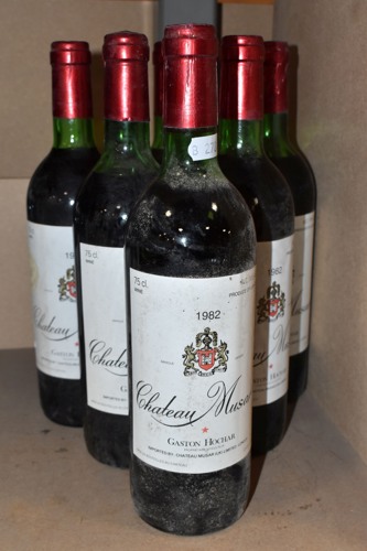 Six bottles of Chateau Musar sold at £520.