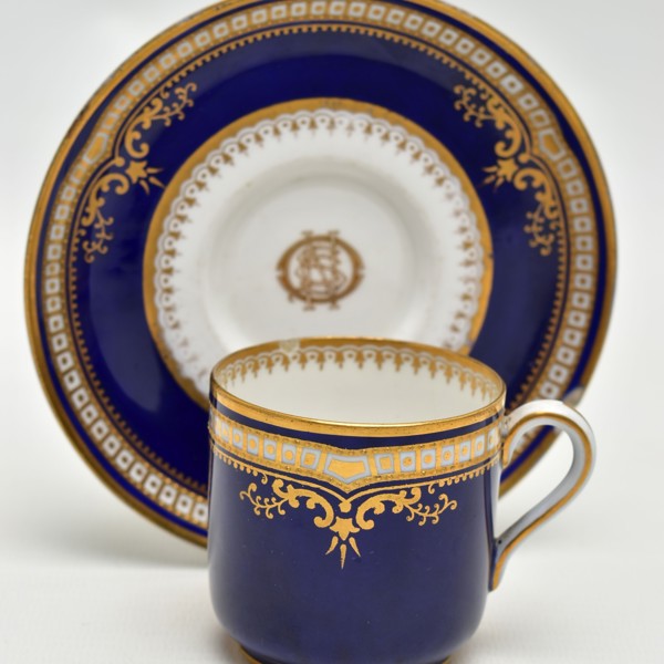 R4332 Titanic Cup And Saucer Sold 6 000