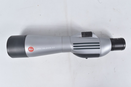 Lot 257: Leica APO-Televid 77 spotting scope.