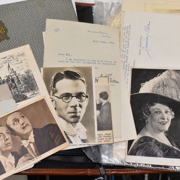 1930S And 1940S Autographs, Photos And Ephemera Sold £480