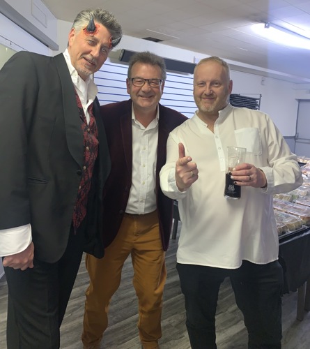 Dickinson’s Real Deal editor and producer John Miller, auctioneer Richard Winterton and event organiser Mark Maidment on Saturday.