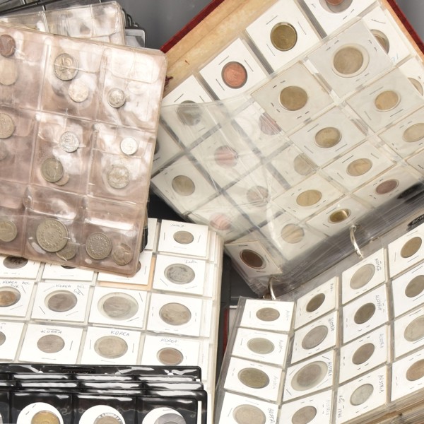 World Silver Coin Albums Sold £3,600