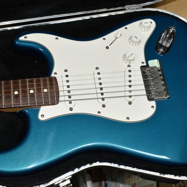 USA Fender Stratocaster Electric Guitar Year 2000 Sold £580 Image 2