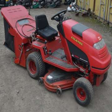 Lot 1258, a Countax Hydrostatic C600H ride on lawnmower.