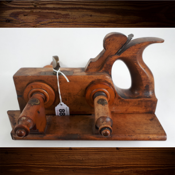 A Mathieson of Edinburgh handled adjustable screwstem plough plane.