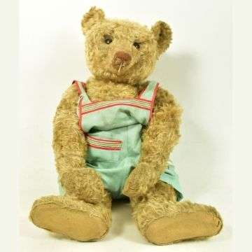 A rare Steiff blond plush teddy bear dating back to the 1930s is set to fetch hundreds of pounds.