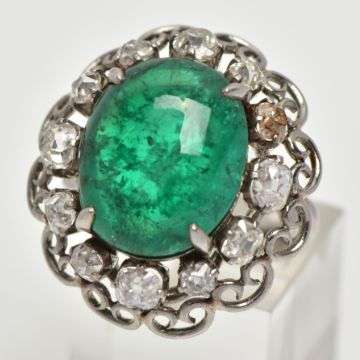 An emerald and diamond ring went under the hammer for £2,000 last week.