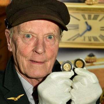 Coins and banknotes specialist Phil Bridge.