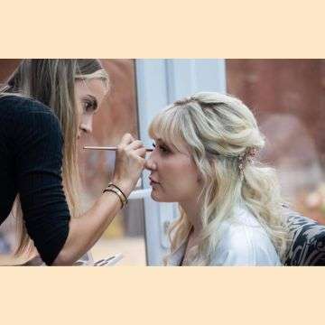 Jess Boam specialises in natural-looking makeup.